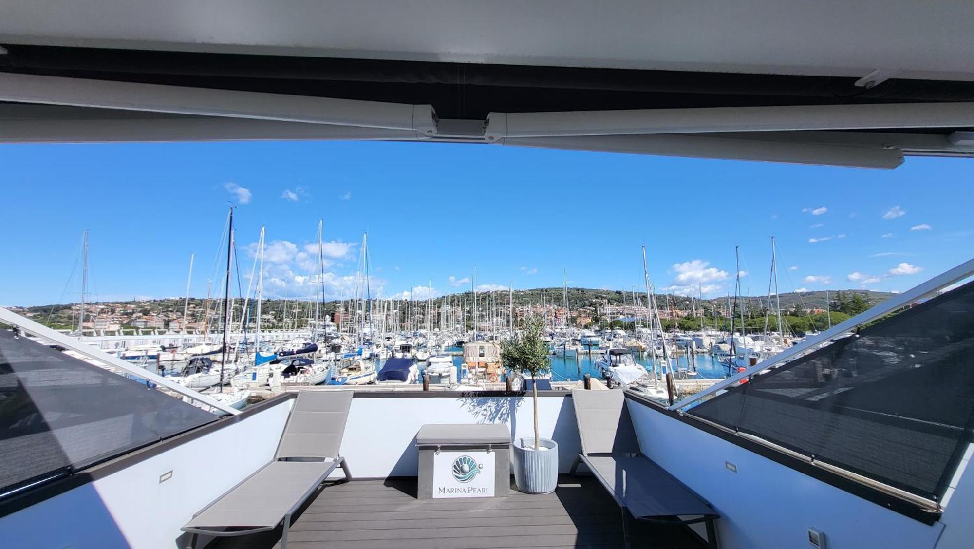 Floating House - Marina Pearl Διαμέρισμα Πορτορόζ Εξωτερικό φωτογραφία