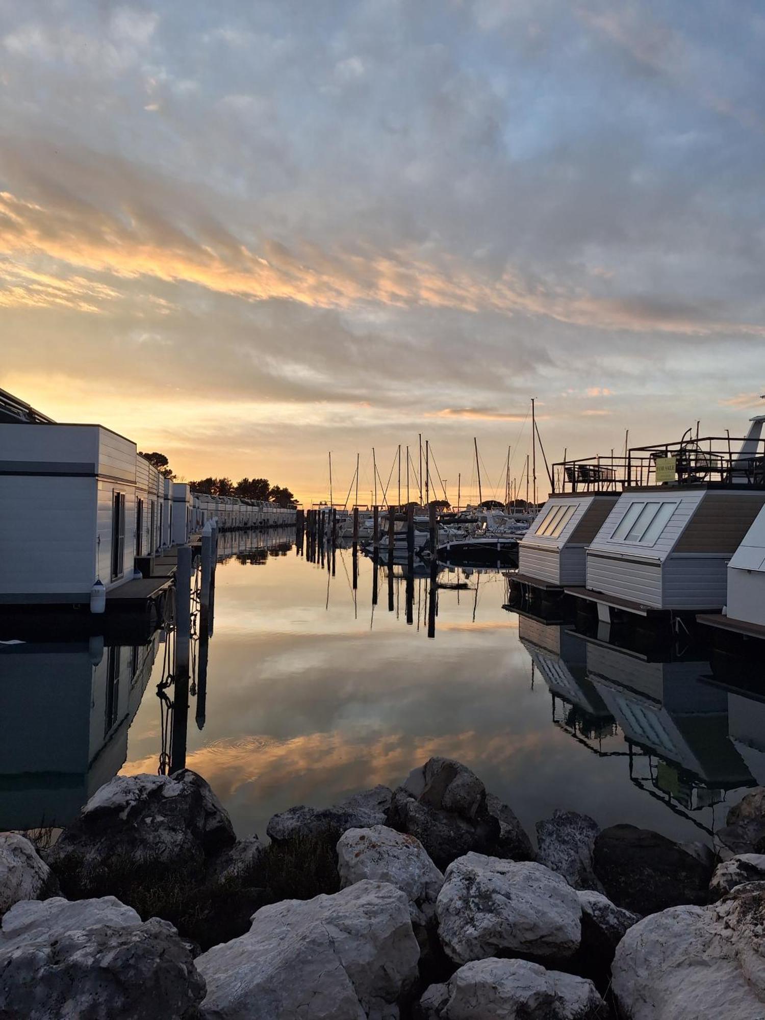 Floating House - Marina Pearl Διαμέρισμα Πορτορόζ Εξωτερικό φωτογραφία